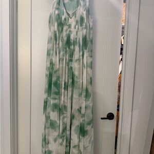 Ted Baker Green and White Patterned Dress